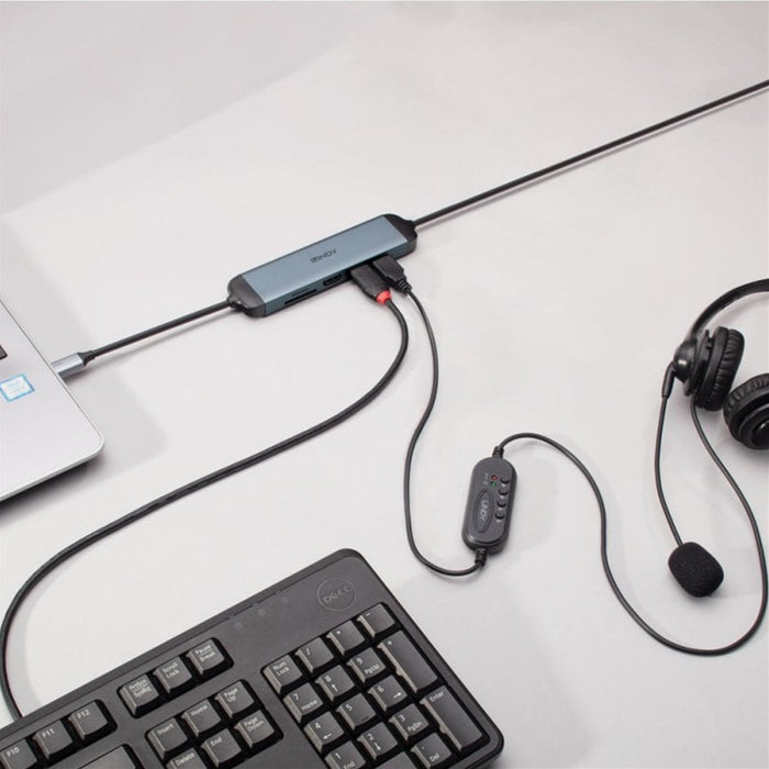 Lindy DST-Micro 140 Laptop Docking Station with USB-C, 1x 4K HDMI and Pass-Through Charging-Laptop Docks-Gigante Computers