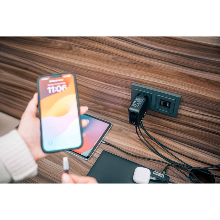Verbatim (30240) Mini GaN Charger 140W With Display-Power Banks and Chargers-Gigante Computers