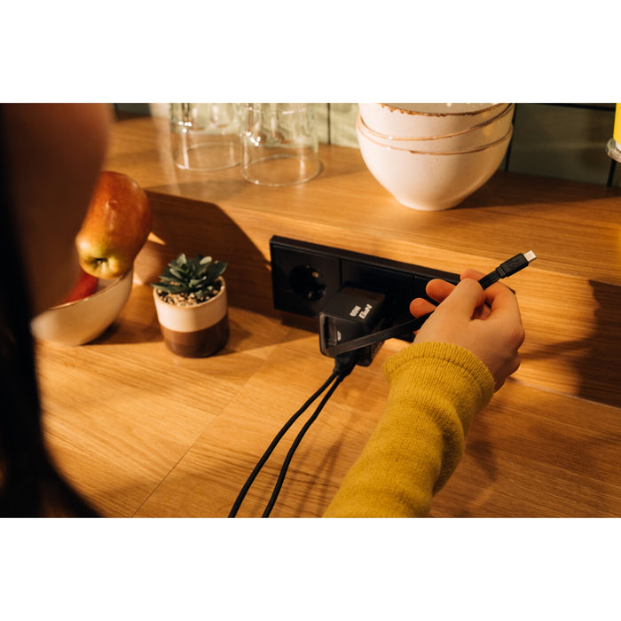 Verbatim (32217) GaN Wall Charger 65W 2 Port with Retractable Cable-Cables-Gigante Computers
