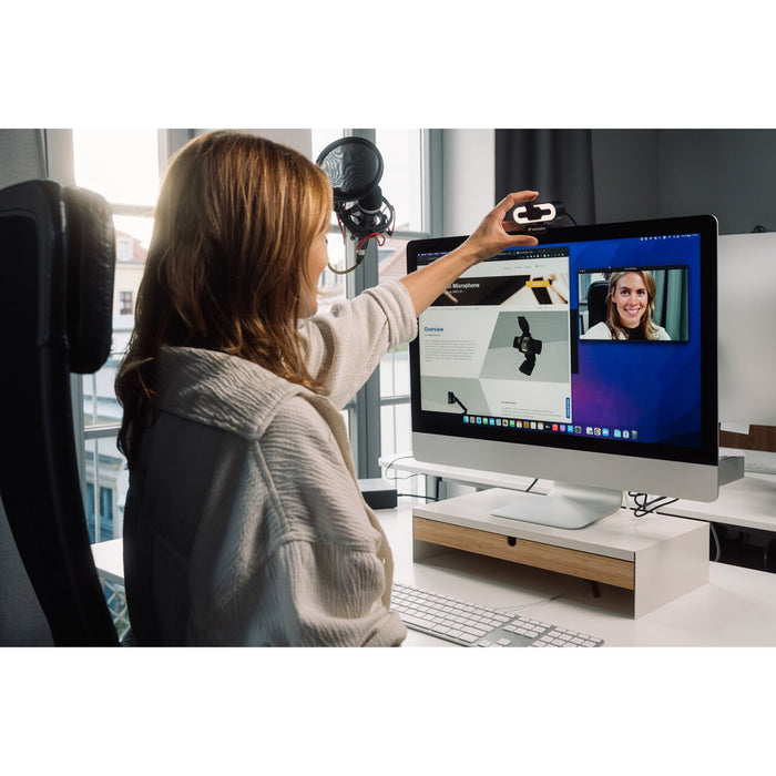 Verbatim (49579) AWC-02 Full HD 1080p Autofocus Webcam with Microphone and Light-Cameras-Gigante Computers